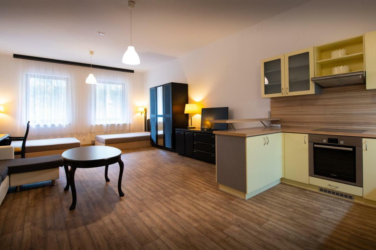 Apartman U Krizku Jihlava Luaran gambar